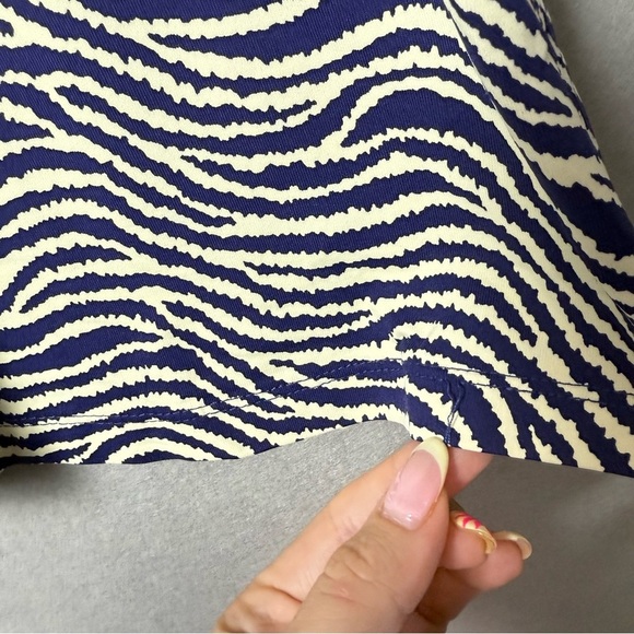 J. McLaughlin Womens Zebra Print Navy and Cream Unlined Flutter Hem Skirt size S - Picture 3 of 9